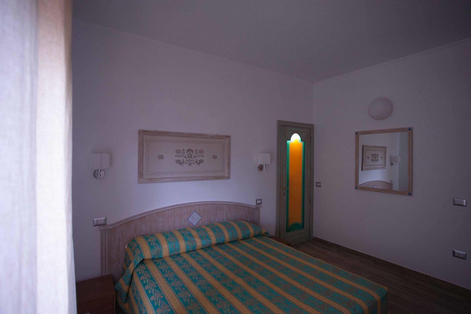 Locanda Degli Artisti Tortolì Dış mekan fotoğraf